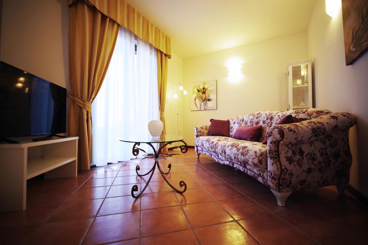 Hotel Ristorante Al Brunello Di מונטלצ'ינו מראה חיצוני תמונה