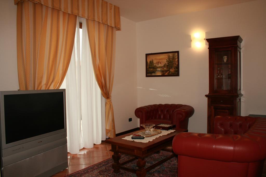 Hotel Ristorante Al Brunello Di מונטלצ'ינו מראה חיצוני תמונה