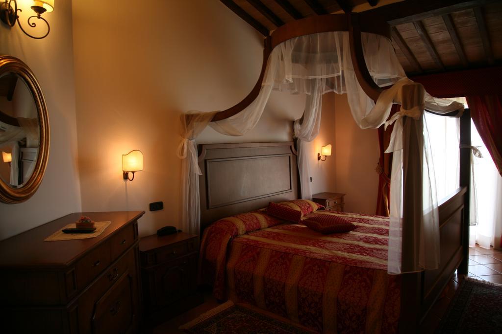 Hotel Ristorante Al Brunello Di מונטלצ'ינו מראה חיצוני תמונה